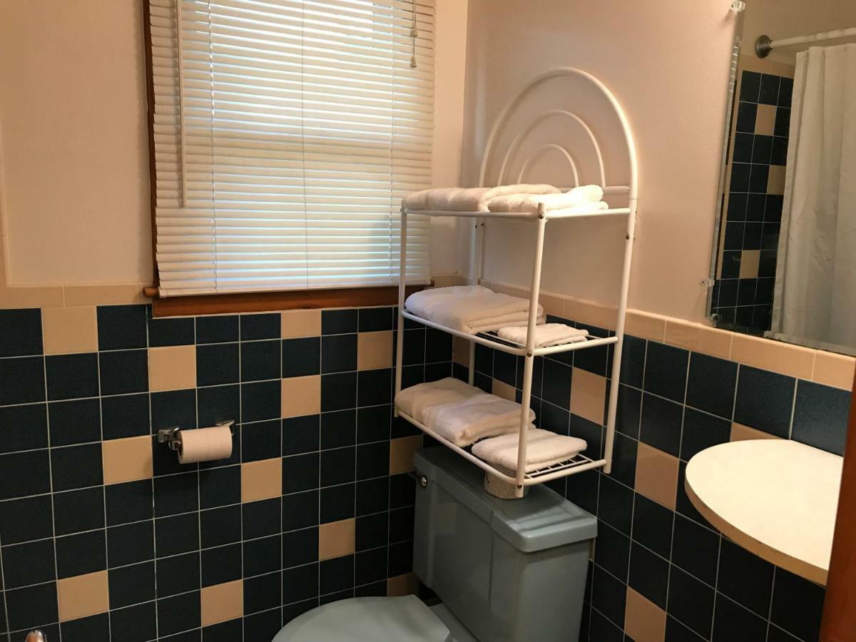 Motel Grand Chadron Bagian luar foto
