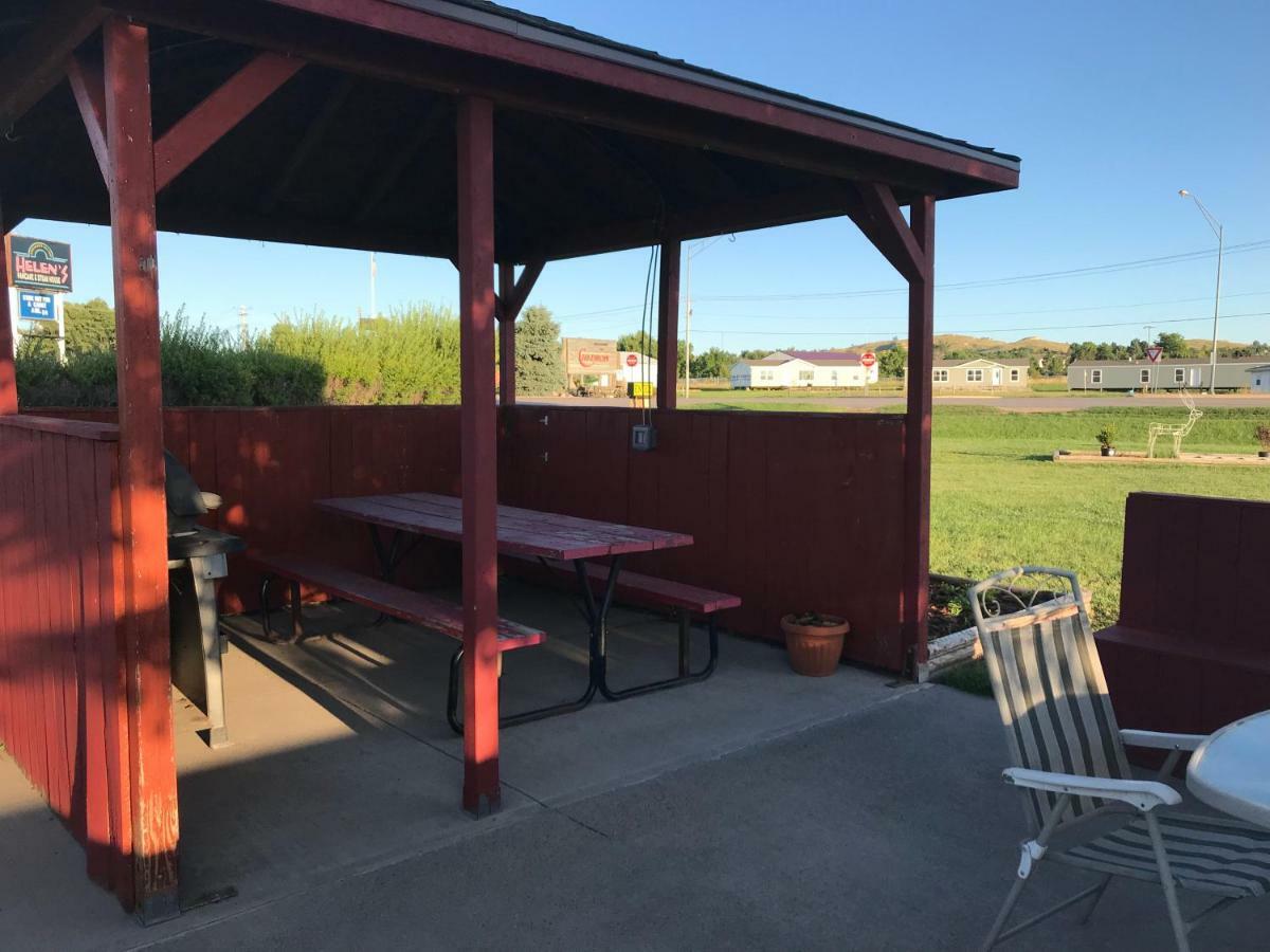 Motel Grand Chadron Bagian luar foto